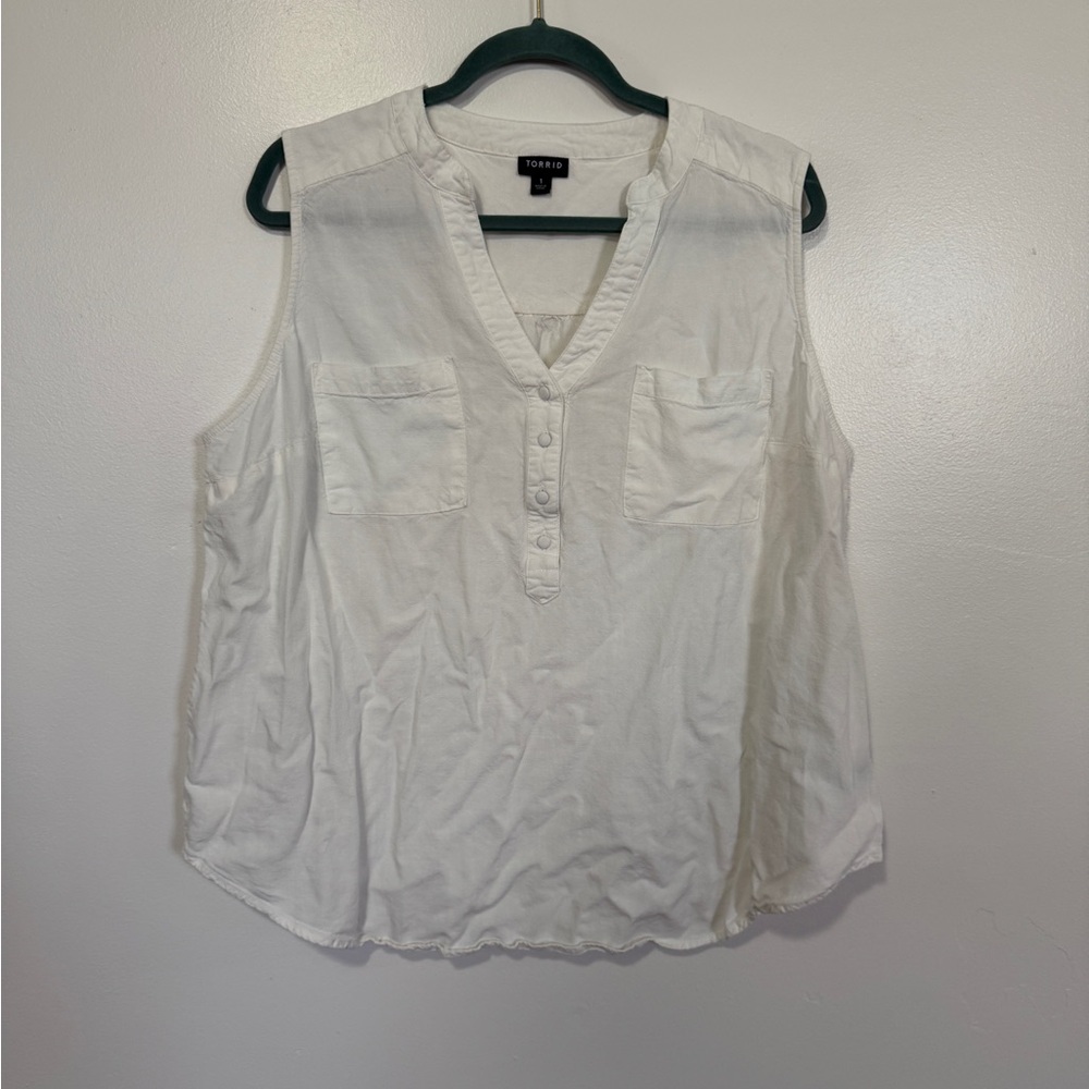 Torrid White Sleeveless V-Neck Blouse